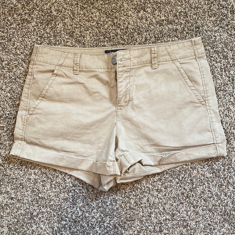 Cuffed Khakis Shorts